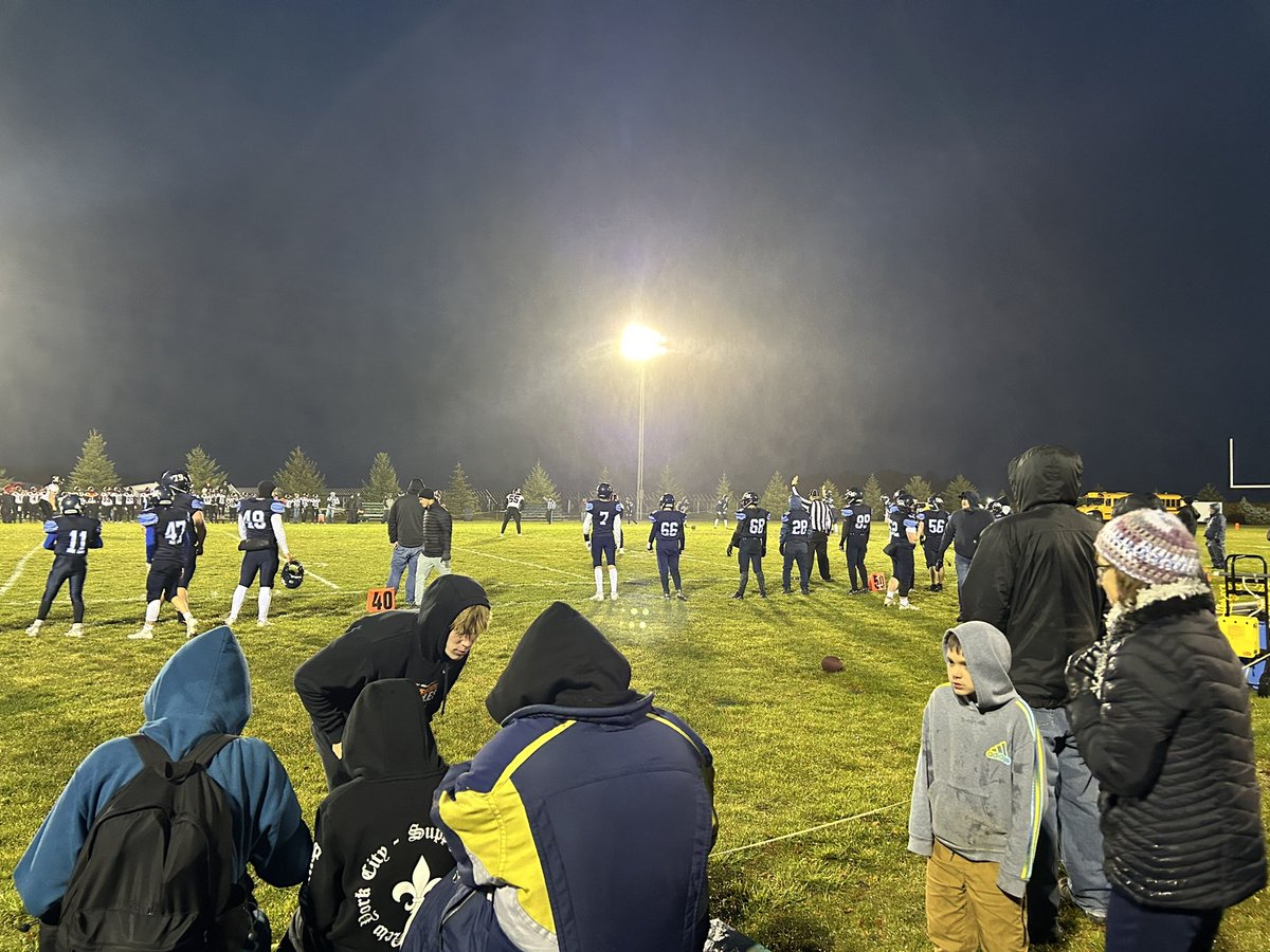 KDewitte71's tweet photo. Friday night lights at Cougar field in the rain!!!! #cougarpride #cedarmountain https://t.co/jR3UOkRyke