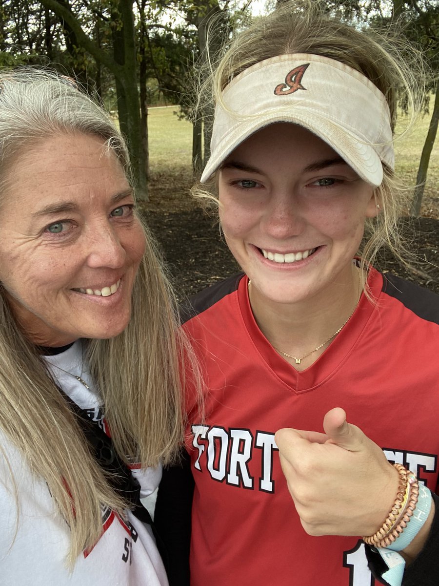 TraciShipp2's tweet photo. @allisonshipp_ the last 4 years have been one heck of a ride! It has been so fun to watch you grow as an athlete and a person! Couldn’t be more proud of you and looking forward to what your next chapter brings!!!
#shippy #seniorseason #14ismyfavorite https://t.co/0pRWQjIkXd