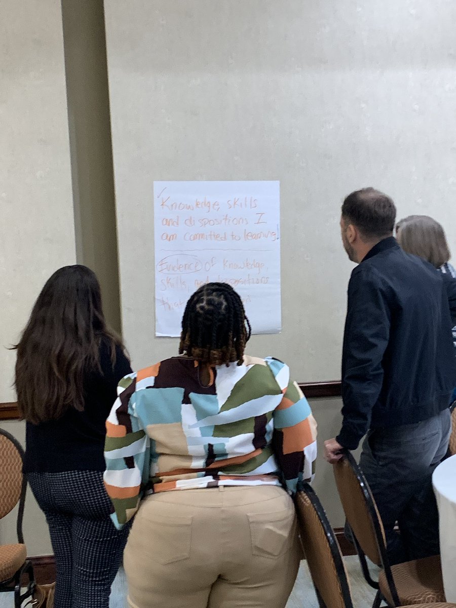 Dr TiffanyTurnerHall tweet media