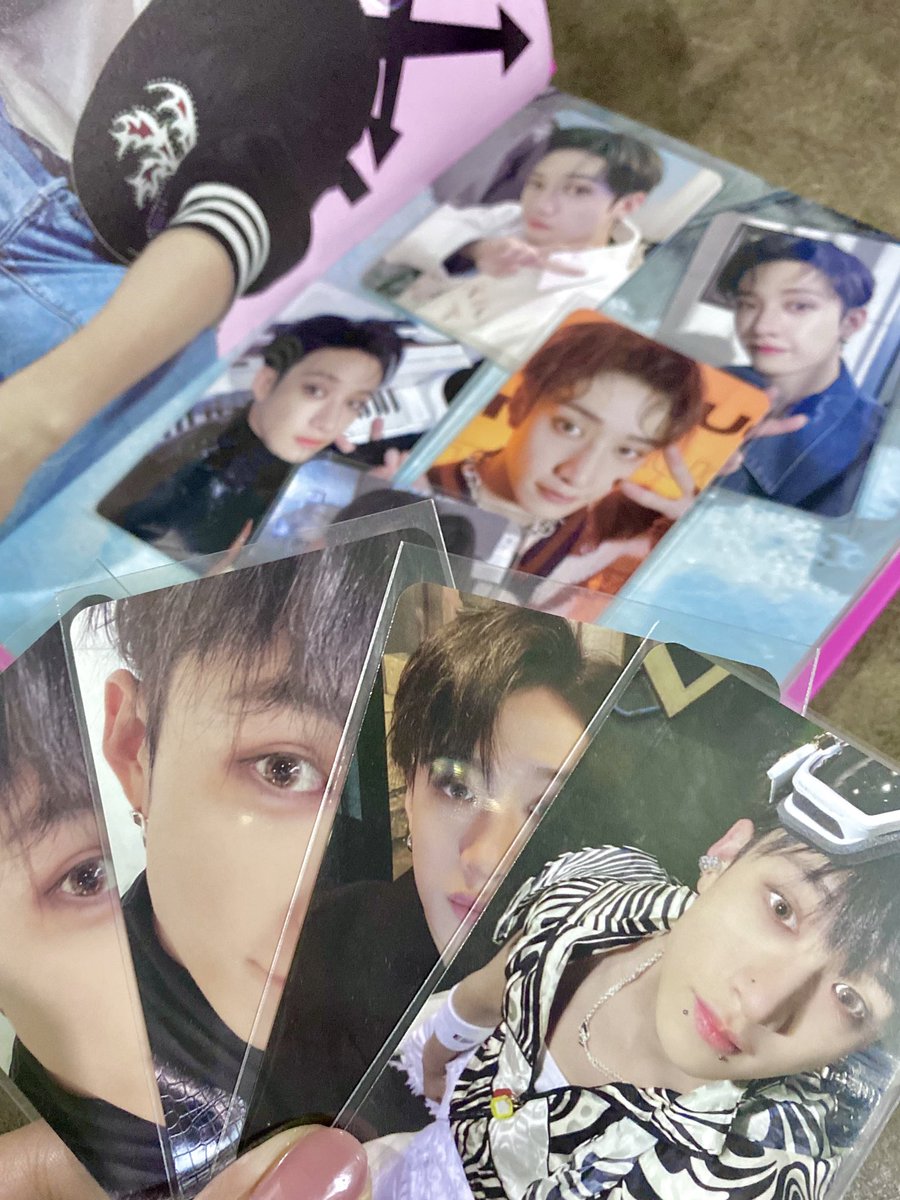 chriskyunjin's tweet photo. hi @20thof3, my order's finally complete~ 🙊🤎 walang katapusang peace sign from channie and tysm for accommodating my whims like a champ! worth the wait! thanks! 🤭✌️
also?? who gives official dupes as freebies?? hello?? tysm?? 🥺💖🫵🏼 'til next time? hehehe
#icasproof https://t.co/O5fGTfiYU1