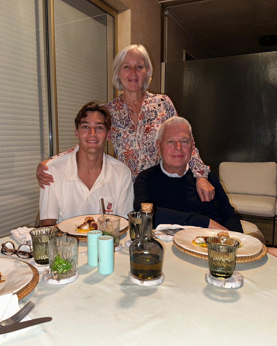 George Russell tweet media