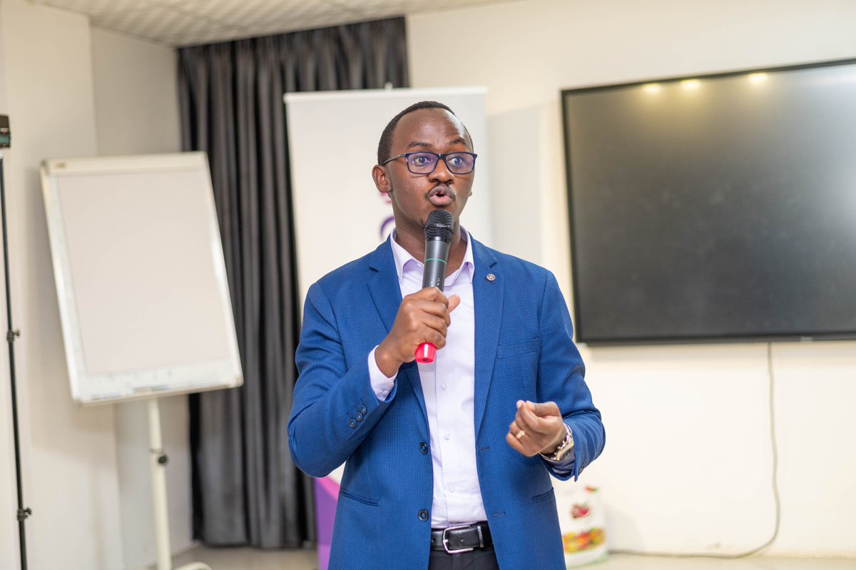 kabMediaStudios's tweet photo. The Public Speaking Masterclass by Zenith Orators at the Innovation Village, Kampala.

October 2023

#kabMediaStudios

3/ https://t.co/CJMKalU69c