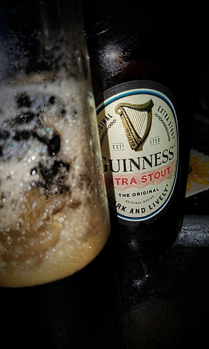 FornalPavel's tweet photo. Asi poslední letošní "terasové". Na vaše. Dej Bůh štěstí!🍻
#itsguinnesstime https://t.co/NLm4K5oelc