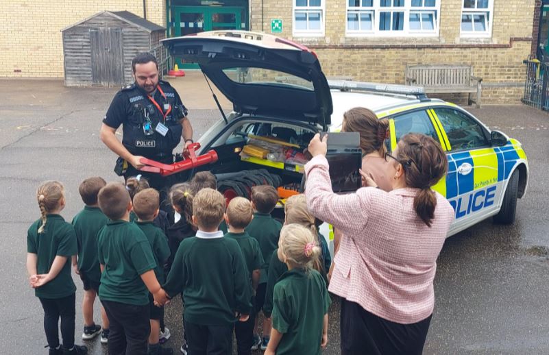 AcademyUpwell's tweet photo. We were ecstatic to welcome PC Lorraine &amp; PC Fisher this week to support us with the children’s campaign to create a safer school environment during the school run. EYFS pupils loved their patrol car &amp; they had lots of fun turning on and off the sirens @EMAT_Edu @KingsLynnPolice https://t.co/d5KpB9siM4
