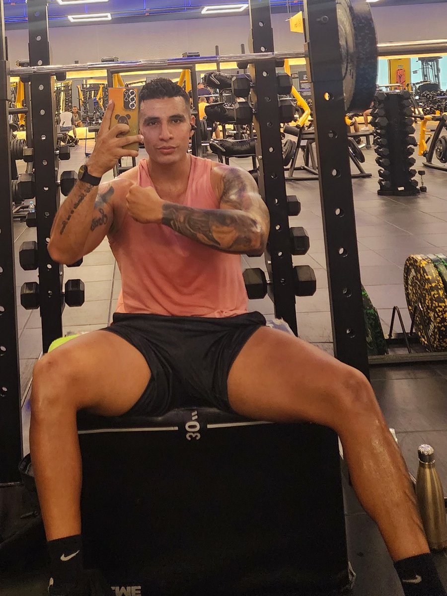 JuanPaMurillo27's tweet photo. #TeamJPM 💪🔥 https://t.co/HKA7xkIYtd