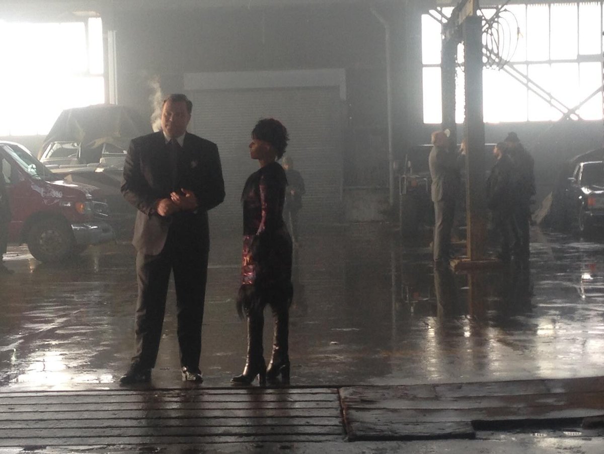 realdrewpowell/IG: "I wanna know if there’s a chapter in the Bosslady’s new book about her right-hand man Butch!?!? 😂👍 We sure had fun and I learned a lot from @/jadapinkettsmith! #Gotham #FishMooney #ButchGilzean #jadapinkettsmith #Worthy" instagram.com/p/CyWT2cjvn6q/