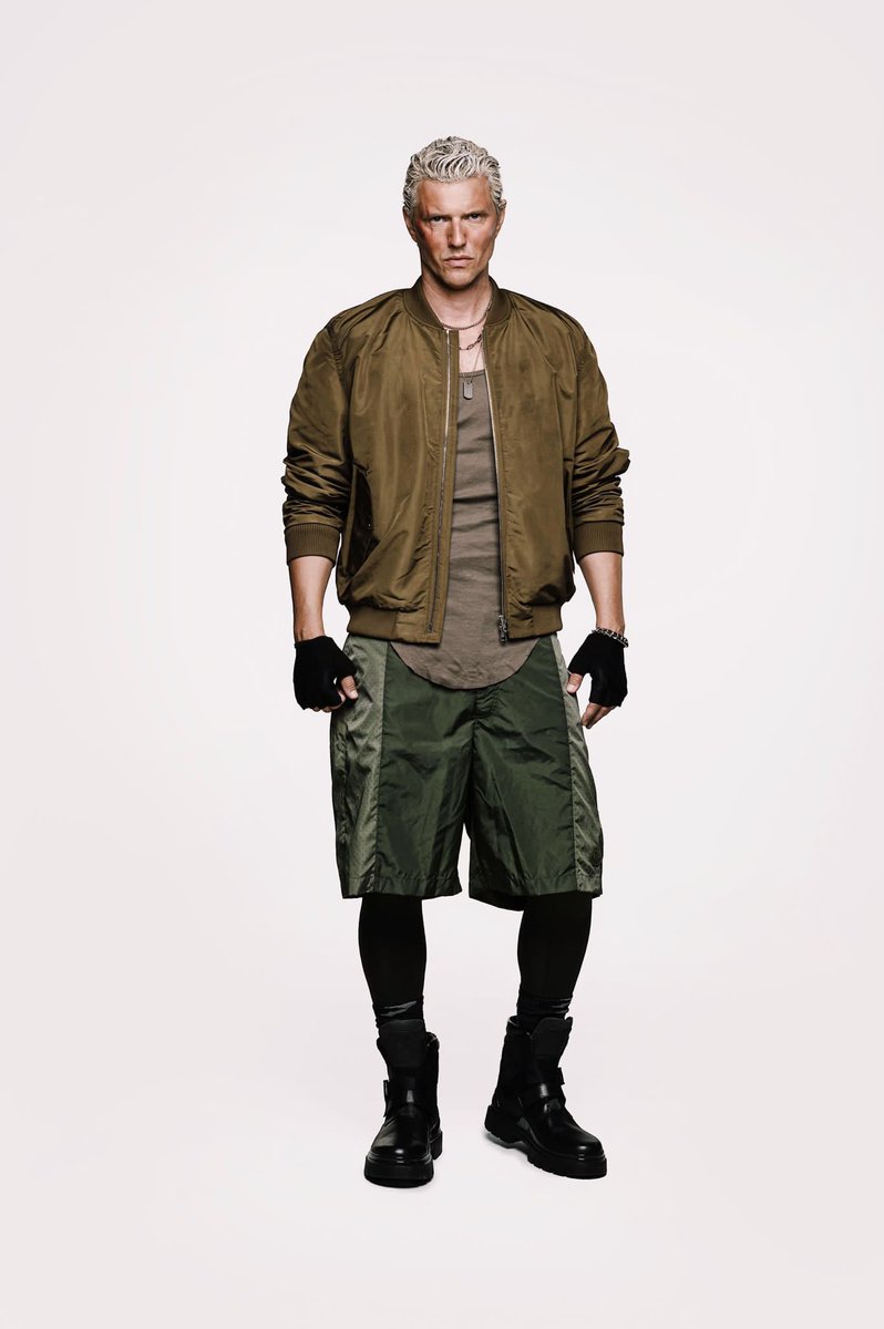 Sasha_Knezevic's tweet photo. Choose a weekend outfit for the Major! 
#JackKrauser #cosplay #RE4remake #RE4R #REBHFun #krauser #krauserfashion https://t.co/slHbfti5t2