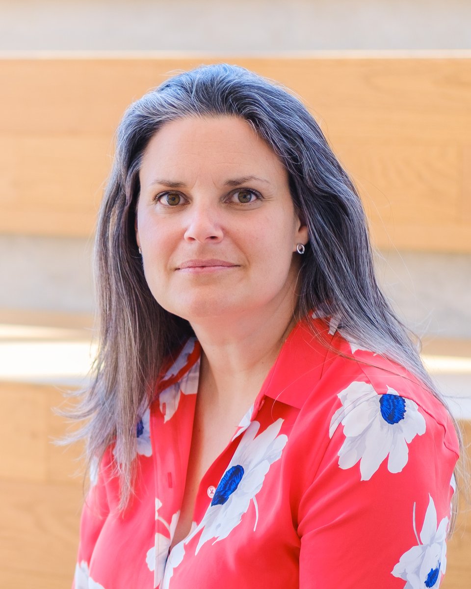 How do we talk to our kids about war? Early Childhood Studies Program Head, <a href="/DrNikkiMartyn/">Dr. Nikki Martyn</a> says it starts with having frank and honest discussions with them. Learn more: bit.ly/3ZTEfp6

#GuelphHumber #UofGH