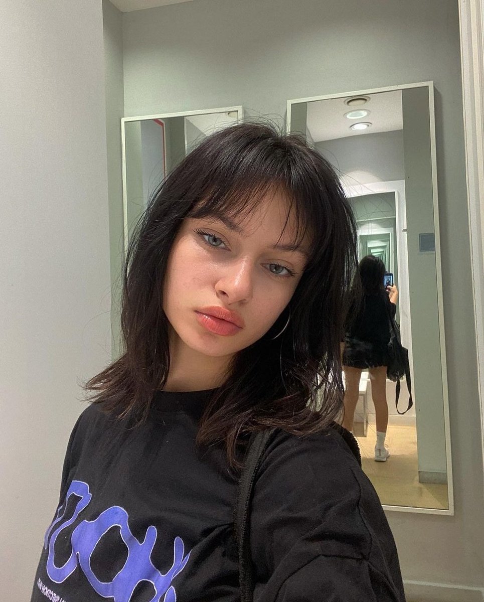 ⠀⠀⠀⠀⠀⠀
cuando maté, estuvo
a nada de amarme. ❦
 ⠀⠀⠀⠀⠀⠀