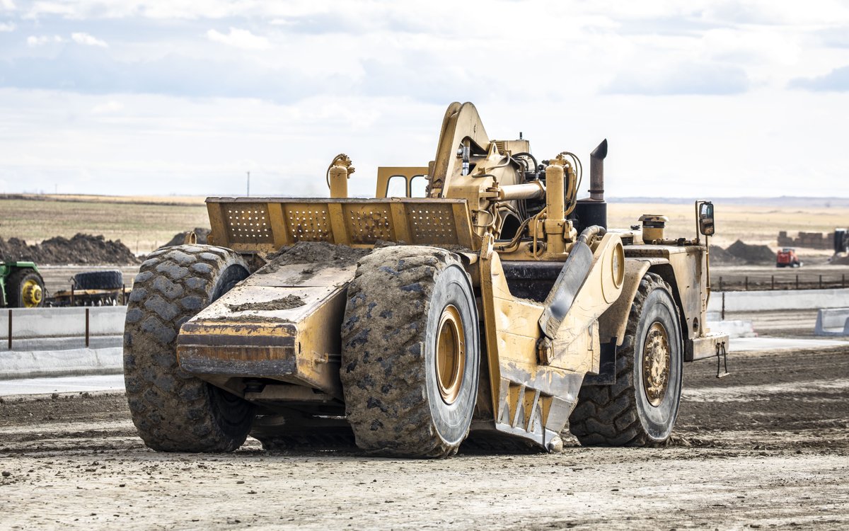 DennisDirtworx's tweet image. Every project has unique needs, and at Dennis Dirtworx, we&apos;re prepared. With dump trucks, dozers, excavators, and more, we&apos;ve got the tools to shape Southern Alberta&apos;s landscape. 🏞️ #DennisDirtworx #MachineryMasters