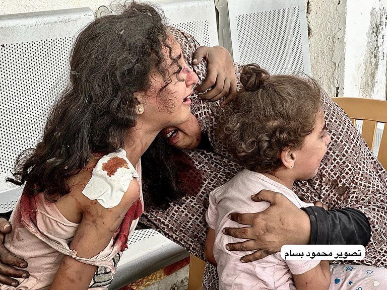 🇵🇸 #Palestine || The Ministry of Health: 
- 1900 Palestinians were killed during the ongoing Israeli aggression against Gaza, including 614 children and 370 women. 

- 7,696 were injured, including 2,000 children and 1,700 women.