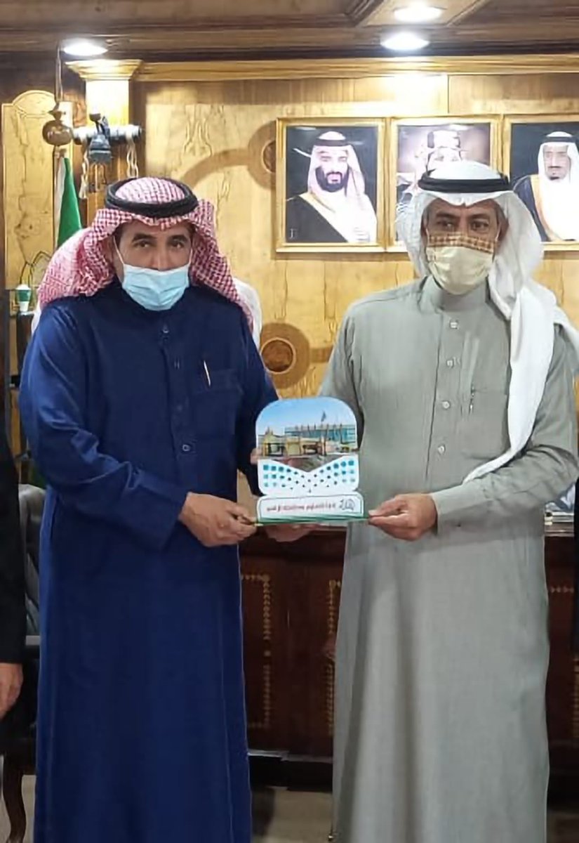 ترجل الاداري الناجح والمبدع محمد بن عبدالله الطريقي بعد (16)عامًا قضاها مديرًا لتعليم محافظة الزلفي،كانت مليئةً بالعطاء والانجاز والعمل والنجاحات المتتالية التي تحققت مع فريق عمله ، وكان لى شرف مزاملته في تعليم الرياض منذ وقت مبكر فكان نعم المعلم المتفاني والمخلص في عمله .