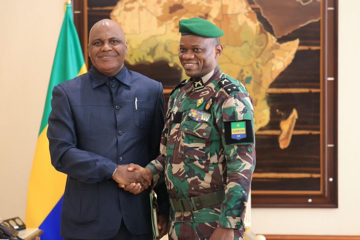BertrandZibi_'s tweet photo. Rencontre avec le président de la transition, nos échanges ont portés sur les problèmes économiques, sociaux…des Gabonais https://t.co/bl0SSlb2Eb