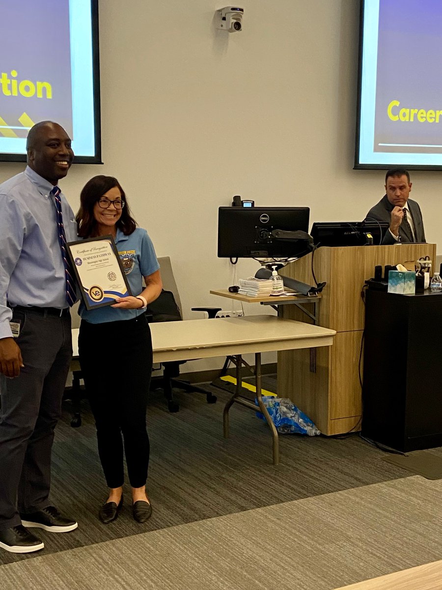 CjusdCte's tweet photo. CTEP 2023 was a success. Thank you to everyone  who join us. #CJUSDCTE 
3 of our Pathways got recognized with with an award. #GTHSEngineering #CHSheal #BHSBusiness https://t.co/Y5XLG5n6q2