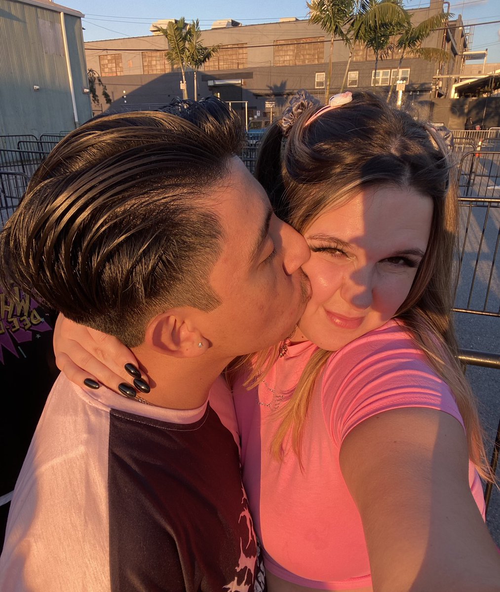 cyn ੈ✩‧₊˚ tweet media