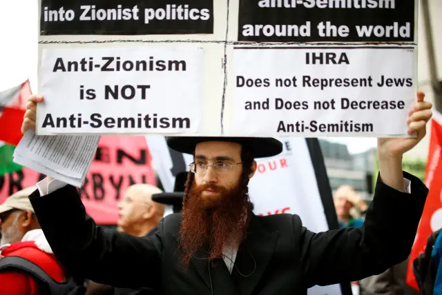 YourAnonNews's tweet photo. Let's get one thing straight since the propaganda machine is ruining a lot of brains this week.
Being anti-Zionist isn't being antisemitic.  There are plenty of people who practice Judaism who are against Zionism. https://t.co/ostn51dLlz