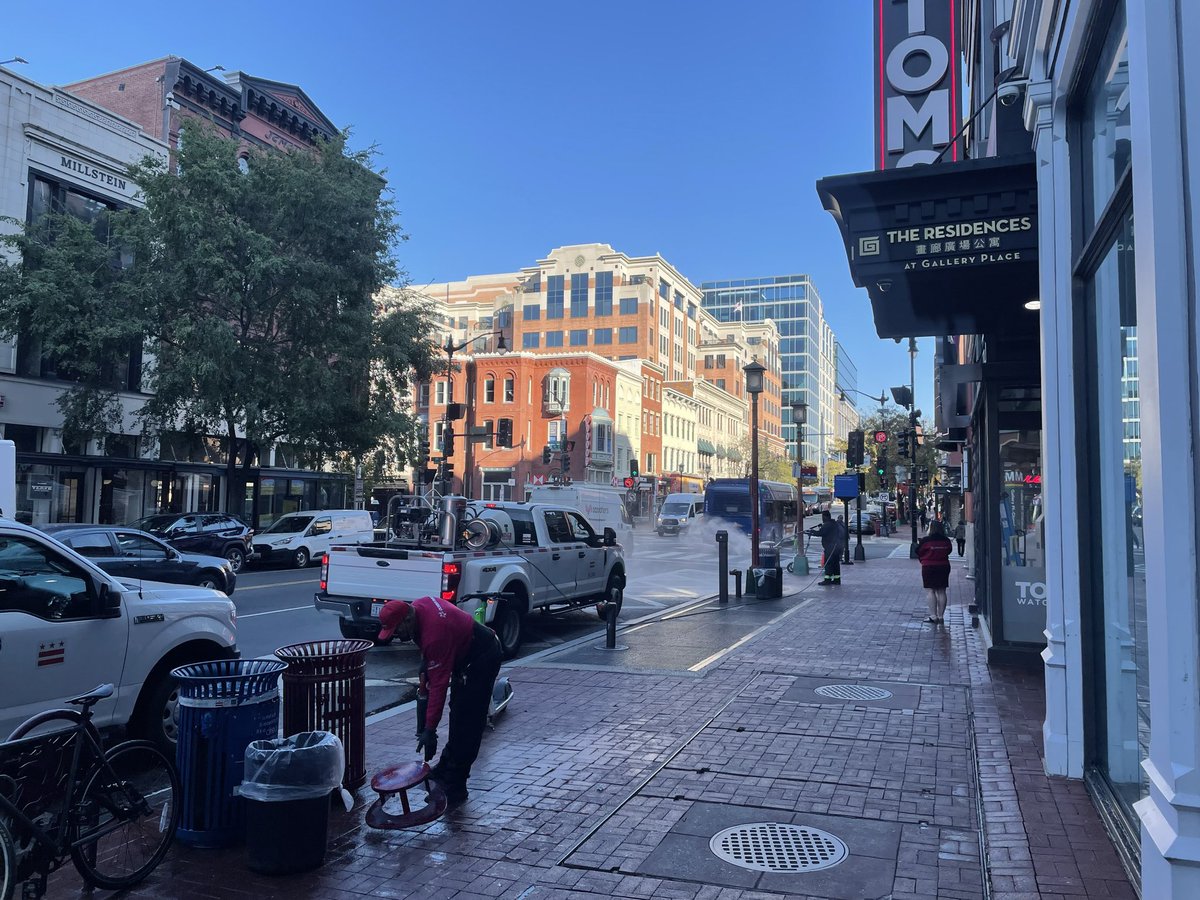 DCMOCRS's tweet photo. #TeamMOCRS were on site this morning for a neighborhood clean-up around Capitol One Arena. Big thanks to the @DCDPW team for supporting our many partners in @MayorBowser’s   #DistrictofComebacks, like the @DowntownDCBID &amp; @MSE ✅ https://t.co/Qp7NBLjzO0