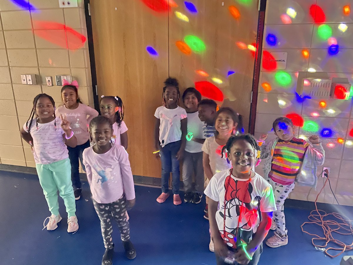 Nicole Donnell tweet media