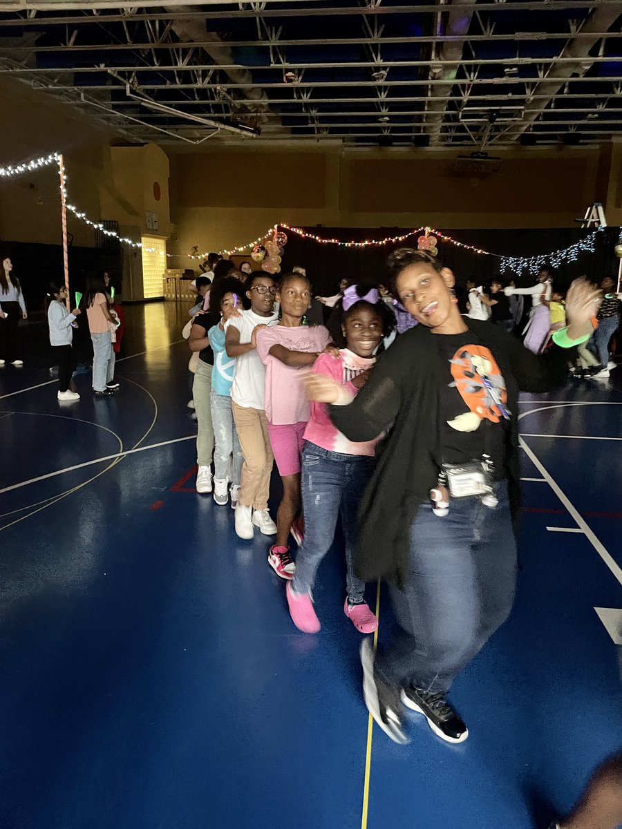 Nicole Donnell tweet media