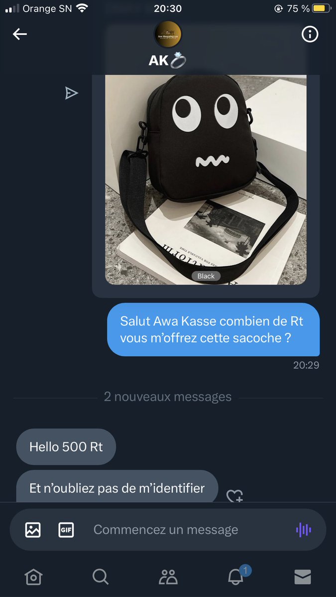 aliou_diaw26's tweet photo. Salam pour 500rt @awa_kasse m’offre la sacoche meune ngeune si diapp rt SVP ?🙏🏾 
J’ai jamais gagné 🥺 https://t.co/GQhsDAG7wR
