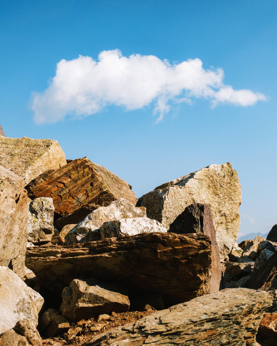 looking west on the left, looking east on the right