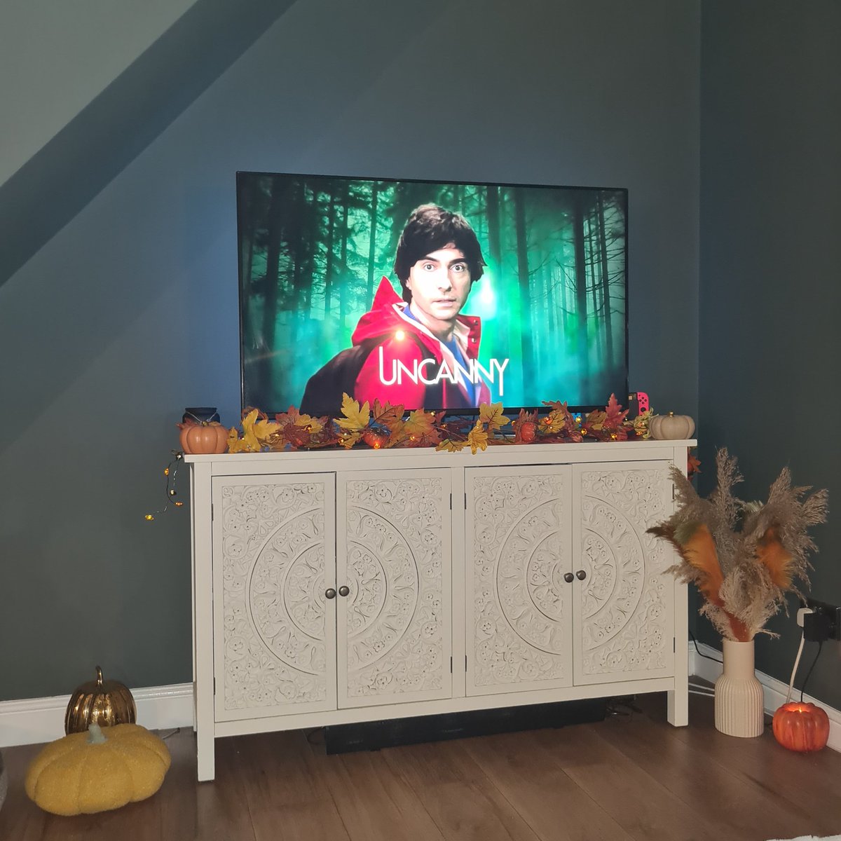 Miss L S B tweet media