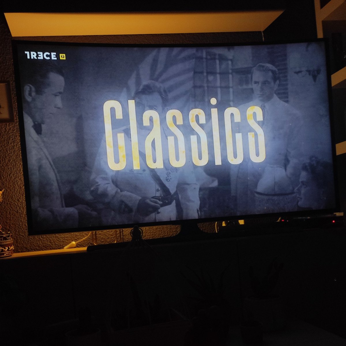JuanFcoValiente's tweet image. Uno de los mejores programas de cine de la historia de la tv... Un privilegio y un gozo seguir disfrutándolo ! 🎬 Y otro de esos programas que en su día me hicieron amar el séptimo arte 🎞️ #classics #13tv