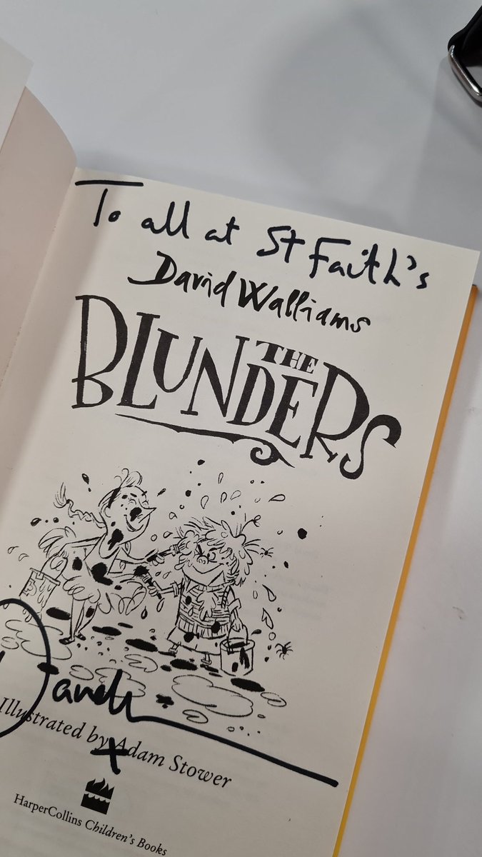 DragonfliesStF's tweet photo. Thank you @davidwalliams ❤️📚 https://t.co/9wM7ec1NP8