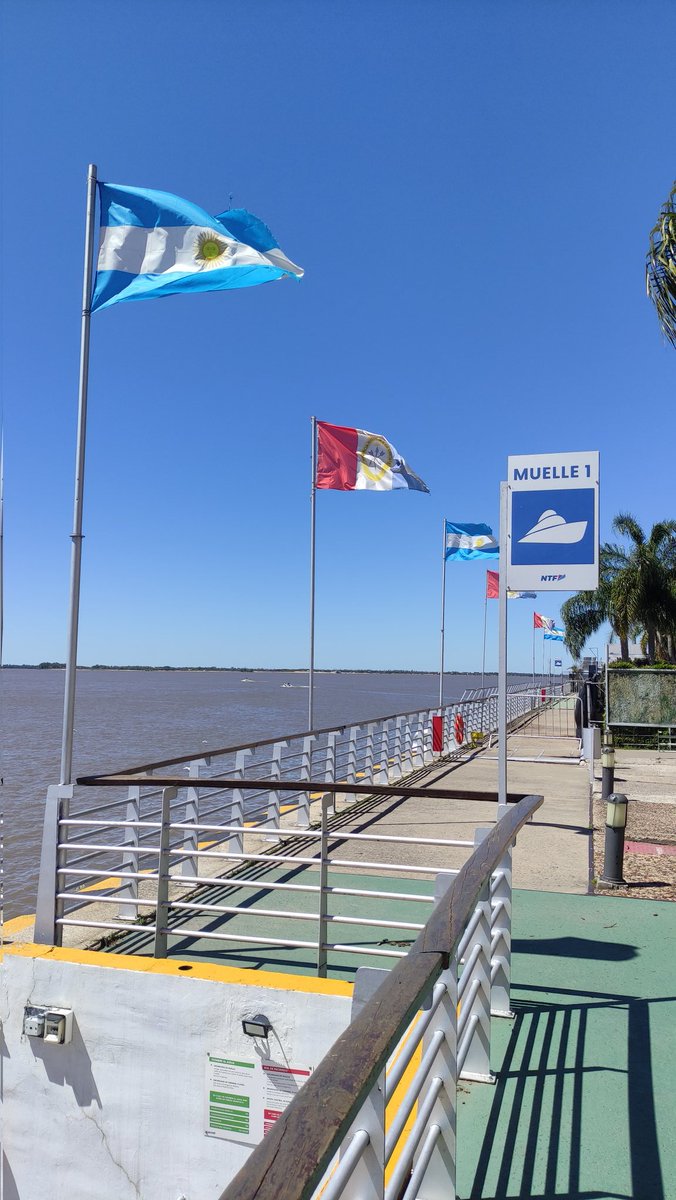 KovacevichOk's tweet photo. ☀️Fin de semana XXL con gran ocupación en toda la provincia de #SantaFe 🧳.

🤝Acompañamos el lanzamiento del pasaporte turístico 🛥️🚃, que incluye un city tour por la ciudad y el cruce a la isla para vivir la experiencia de la #Rosario urbana y el río.

#vivisantafe #turismo https://t.co/pCF2IPJUf4