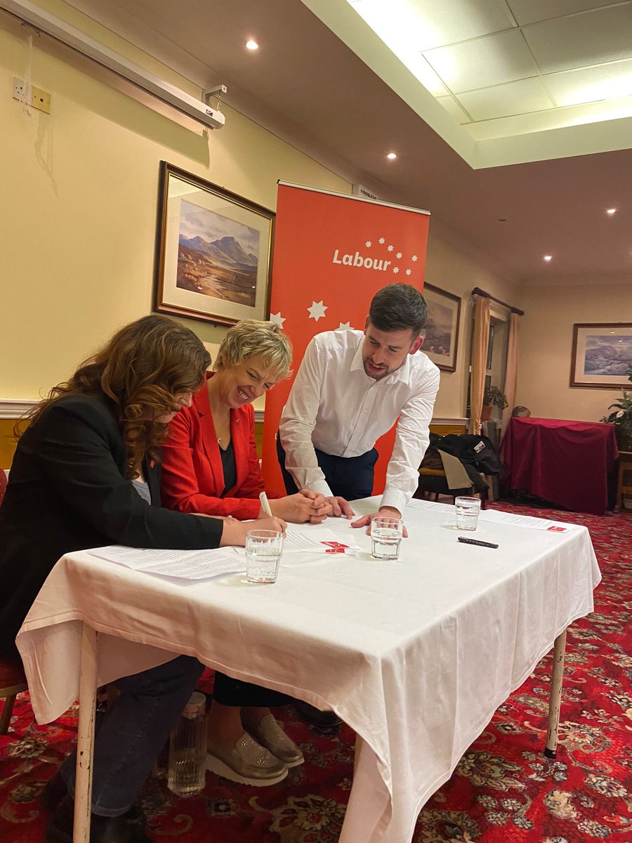 Chaired my first @labour selection convention this evening. 

Congratulations @Evie_Nevin you will make a formidable labour councillor representing the best of our shared values of equality, fairness and social justice. #Labourgain #LE24