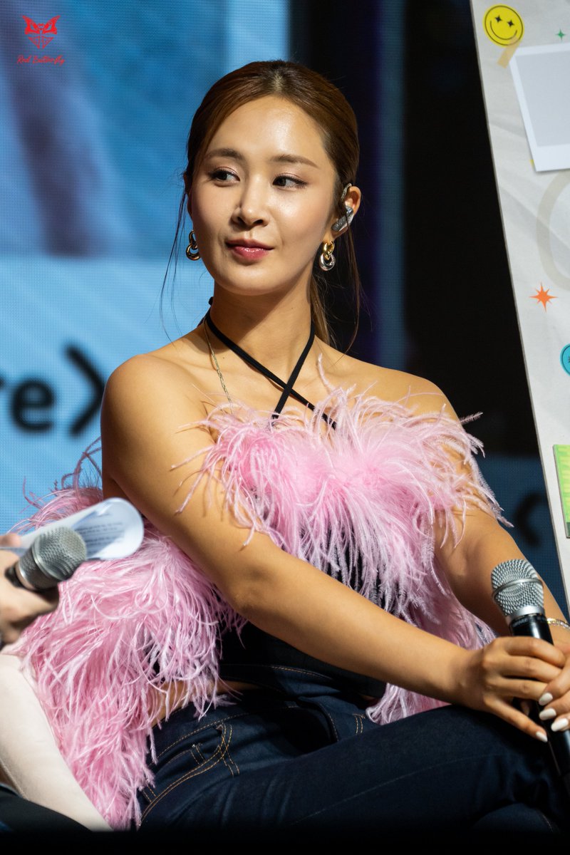 r3d_butterfly's tweet photo. 230709 Kwon Yuri @ Yuri Chapter 2 in Manila, New Frontier Theater
#YuriChapter2 #YuriChapter2inMNL
#KwonYuri #유리 #소녀시대 #2023YURI2ndFANMEETINGTOUR_Chapter2 https://t.co/d3kZi5z4Vm
