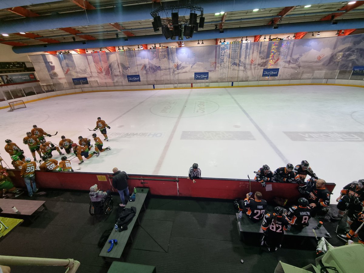wee_doll's tweet photo. Tell me it's beer league without telling  me it's beer league ..... 

Il go 1st, the ref is in a Newcastle Jersey 😂 love it!! A* for effort https://t.co/arM1Ff5Qjp