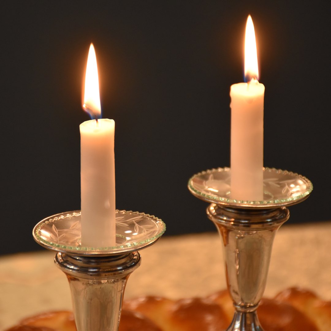 BeitHalochem's tweet image. When we light our candles this evening
We honour those murdered
We pray for each one taken hostage
We hope the injured go from strength to strength in their recovery
We thank our defenders
We think of our Beit Halochem family and all of Israel
Am Israel Chai #WeStandWithIsrael