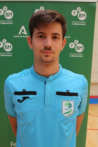 Nuestros compañeros <a href="/daniils_06/">Dani Lozano</a> y @david_serrano11 viajarán mañana a La Herradura para dirigir el 3° y 4° puesto Cadete Femenino entre la Selección de Sevilla y la Selección de  Granada correspondiente al Campeonato de Andalucía de Selecciones.

¡Mucha suerte 🍀!
