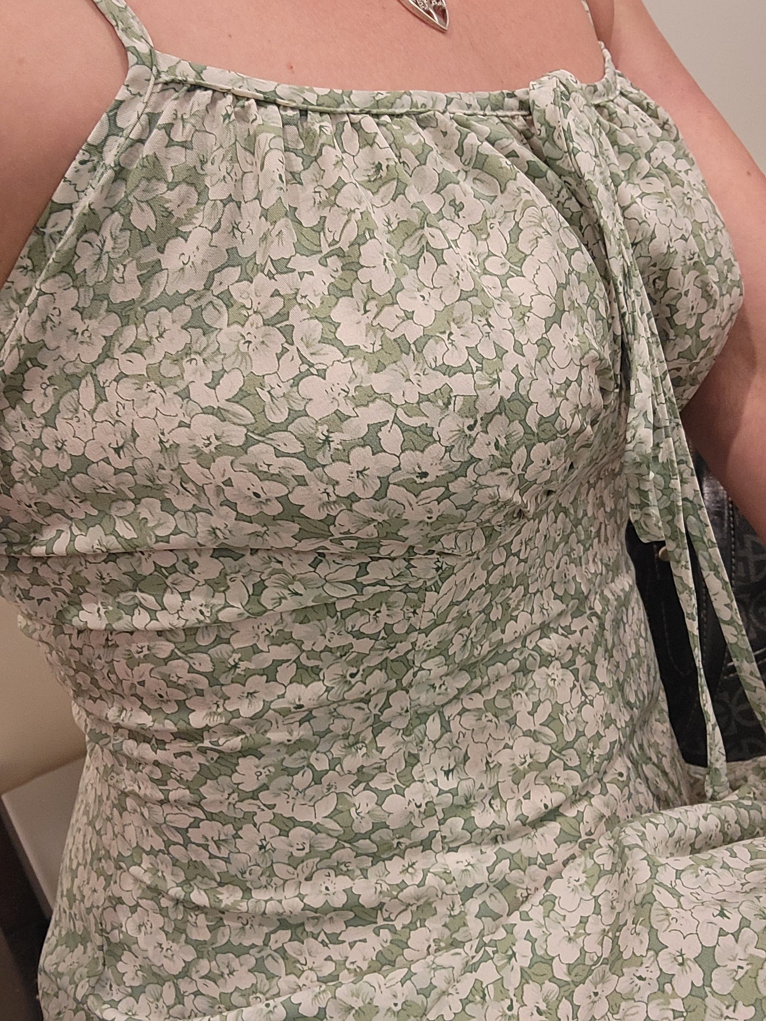 1 pic. #Friday13th #FridayTheThirteenth #FridayVibes frisky Friday call for a new OF sub don't ya think 😽 https://t.co/hLBhVbbA86 https://t.co/p3HwCerWeH