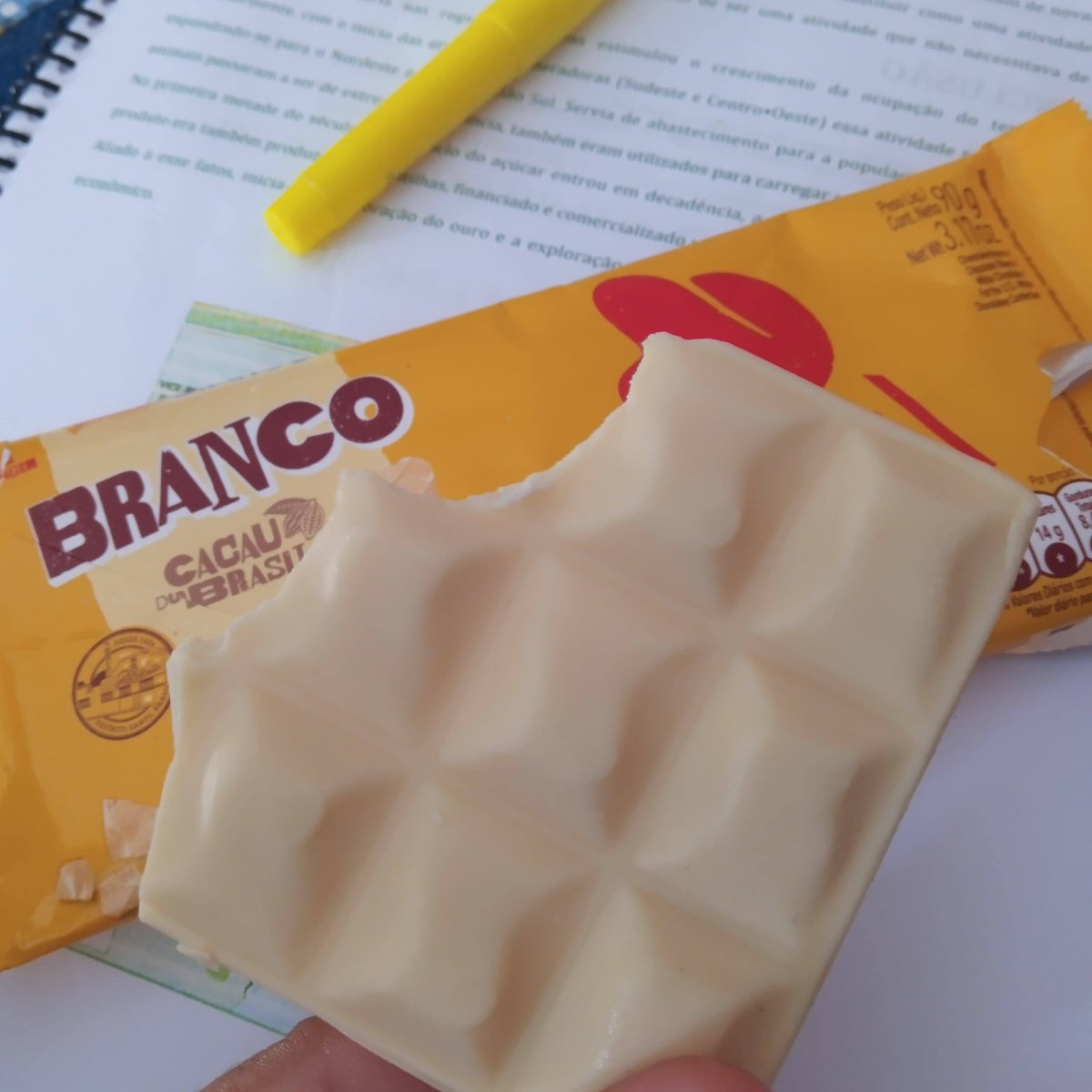 Zivaniacandu's tweet photo. Chocolate é bom e, não ser da @BisOficial é muito melhor
#bisnu https://t.co/9TeopyN36E