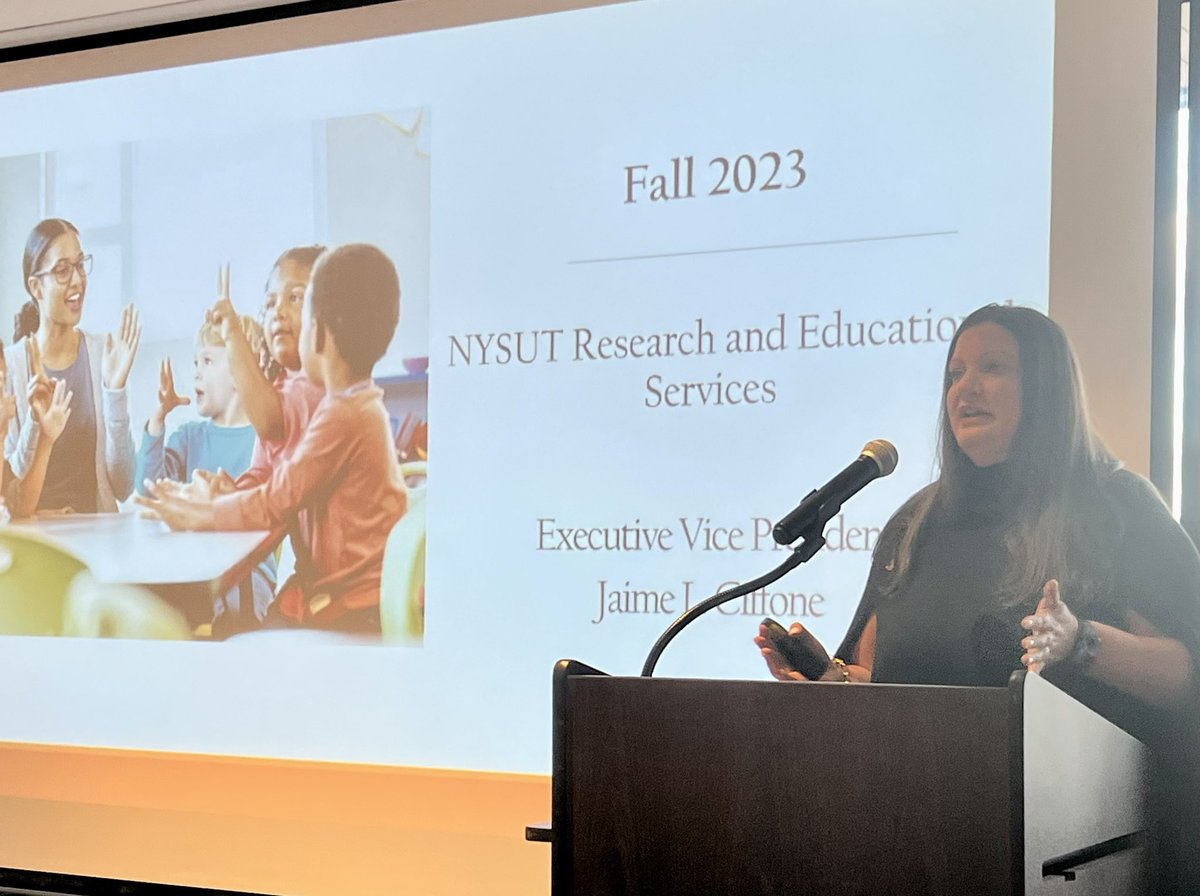 A warm welcome from the local presidents to <a href="/JCiffone/">Jaime Ciffone</a> at the <a href="/NYSUTCDRO/">NYSUT CDRO</a> <a href="/nysut/">NYSUT</a> Leadership Conference.