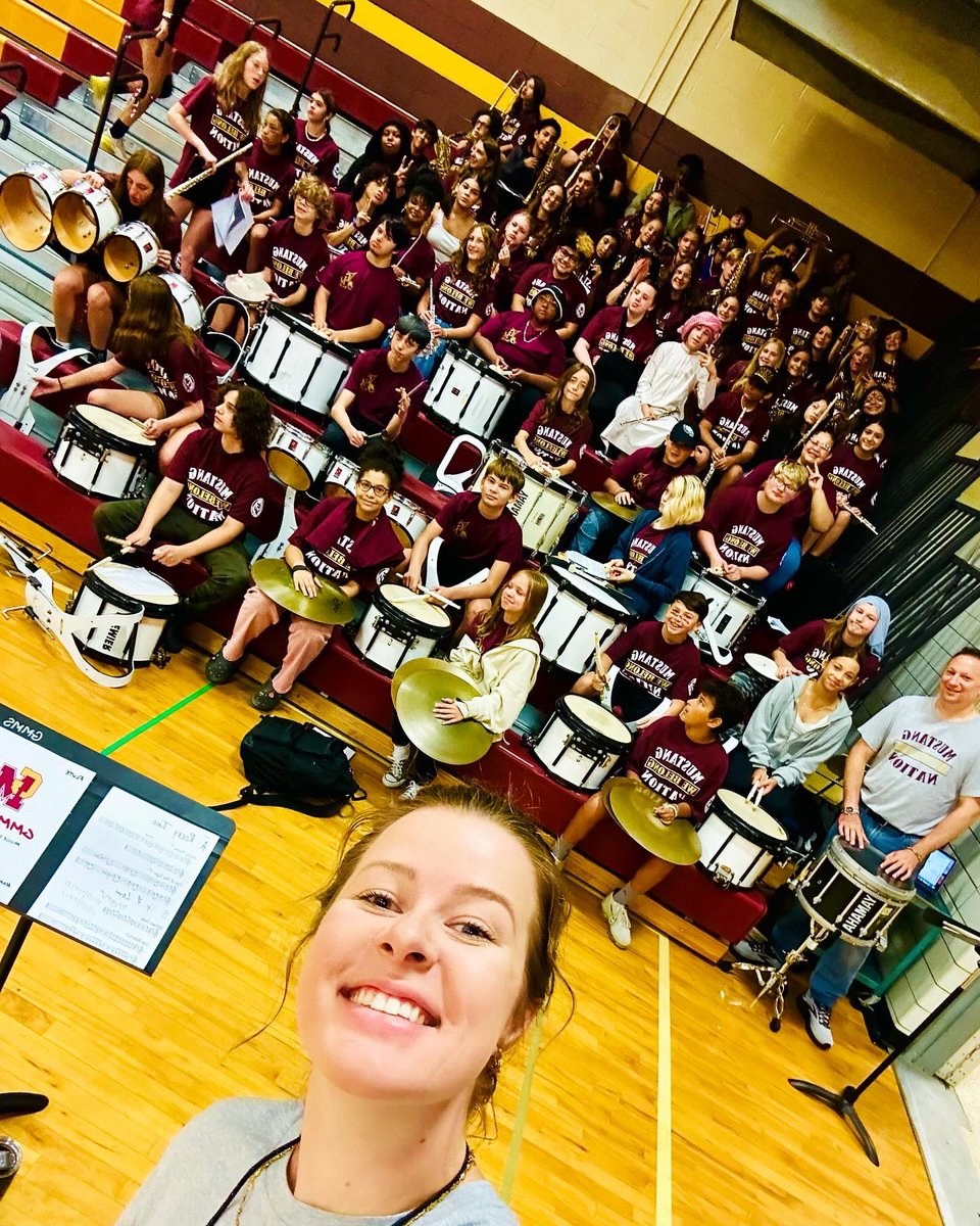 gmms_band's tweet image. still remembering how much fun GMMS Band had playing at the #HOCO #PepRally last week 🎶🥁 

#MifflinSD #MifflinLeads #MiddleSchool #Band #SchoolSpirit