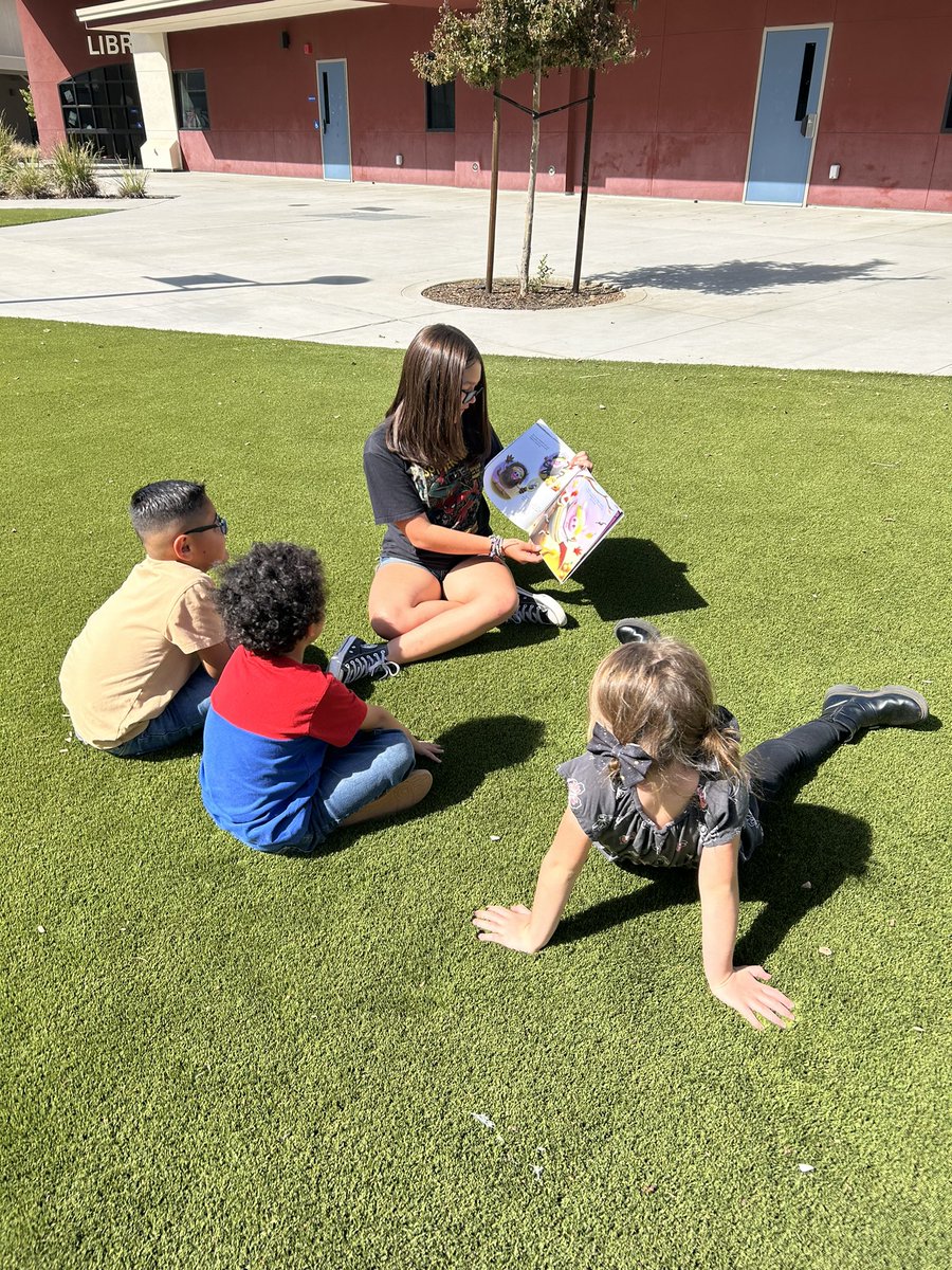 Dolores S. Whitley School tweet media