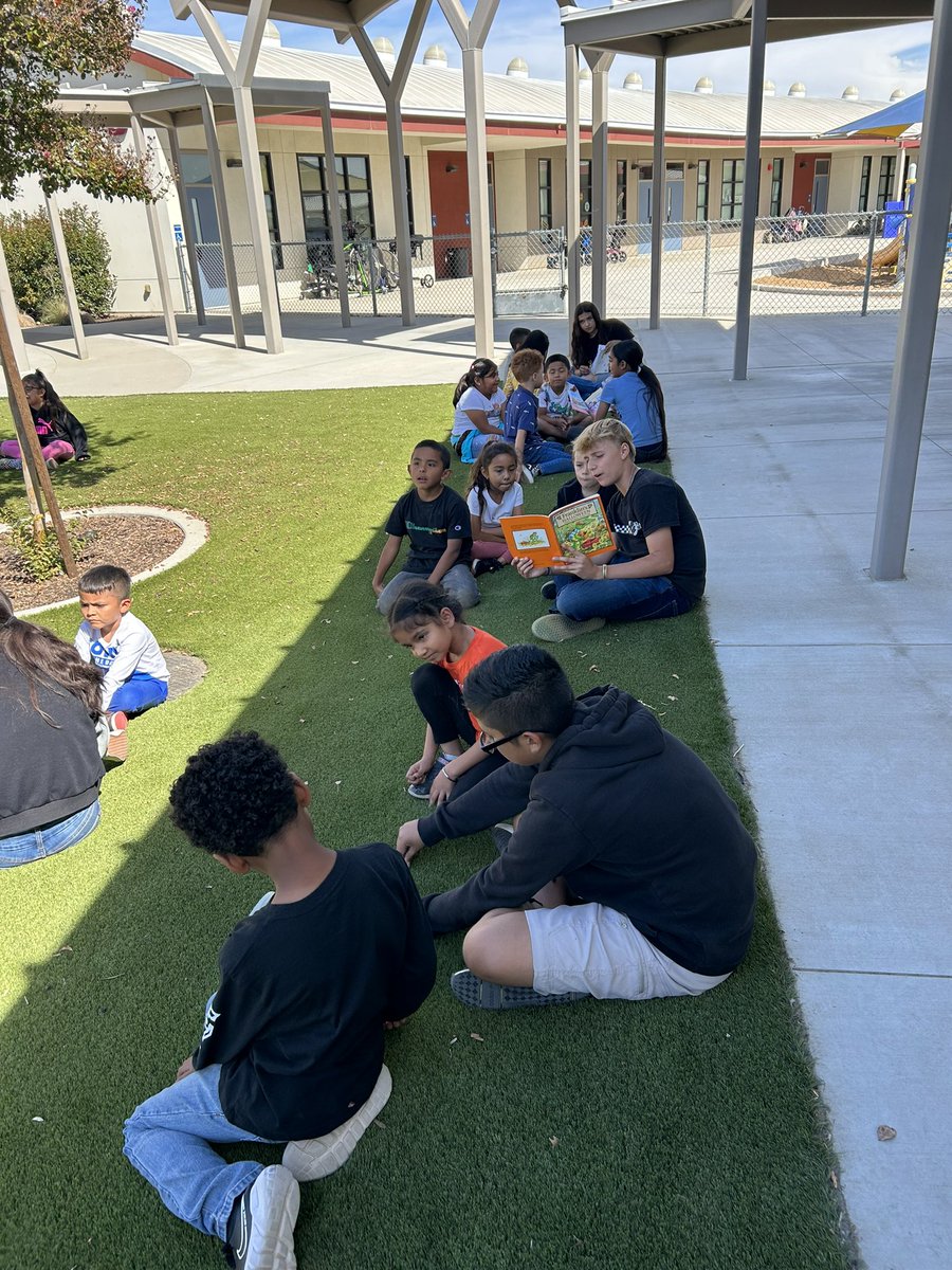 Dolores S. Whitley School tweet media