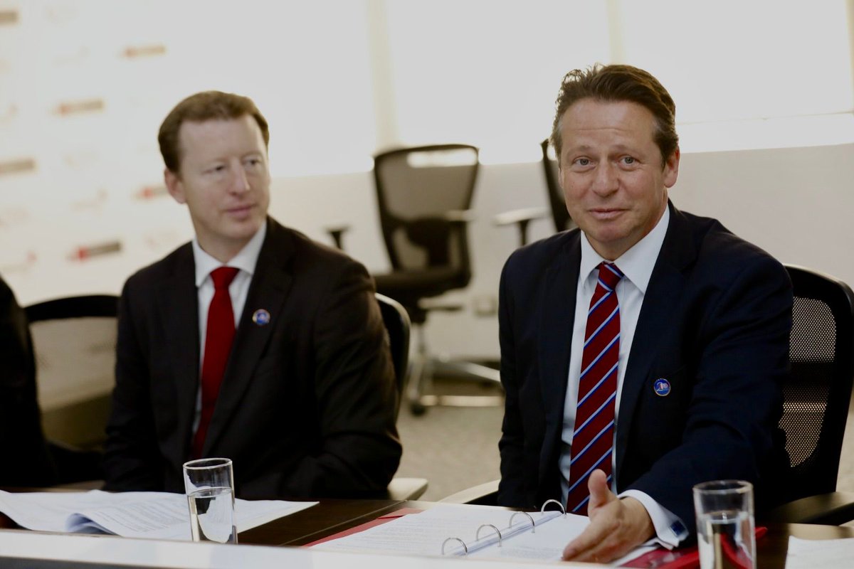 UKinPeru's tweet photo. Hoy se llevó a cabo la 2da. edición de los Diálogos comerciales 🇬🇧🇵🇪 para impulsar nuestros vínculos comerciales.

Durante la sesión, en la que participó el Ministro @HuddlestonNigel, identificamos oportunidades de comercio bilateral en nuevos sectores.
👉 https://t.co/wnPeJFYW9c https://t.co/OUGrWwKgqQ