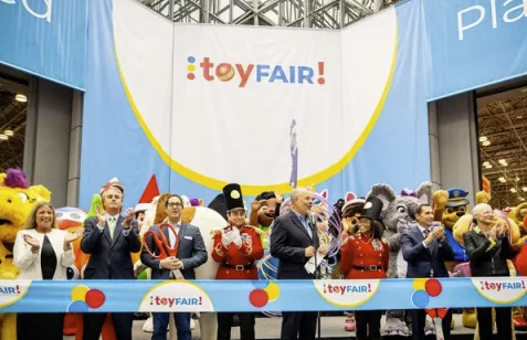 JFedEvolio's tweet photo. @ToyFairNY 's 118th show at Javits Center welcomed 1,021 exhibitors; moving to New Orleans in 2026. @TSNN_com_US  https://t.co/CyiMI1V9nc https://t.co/ILn65eXLE9