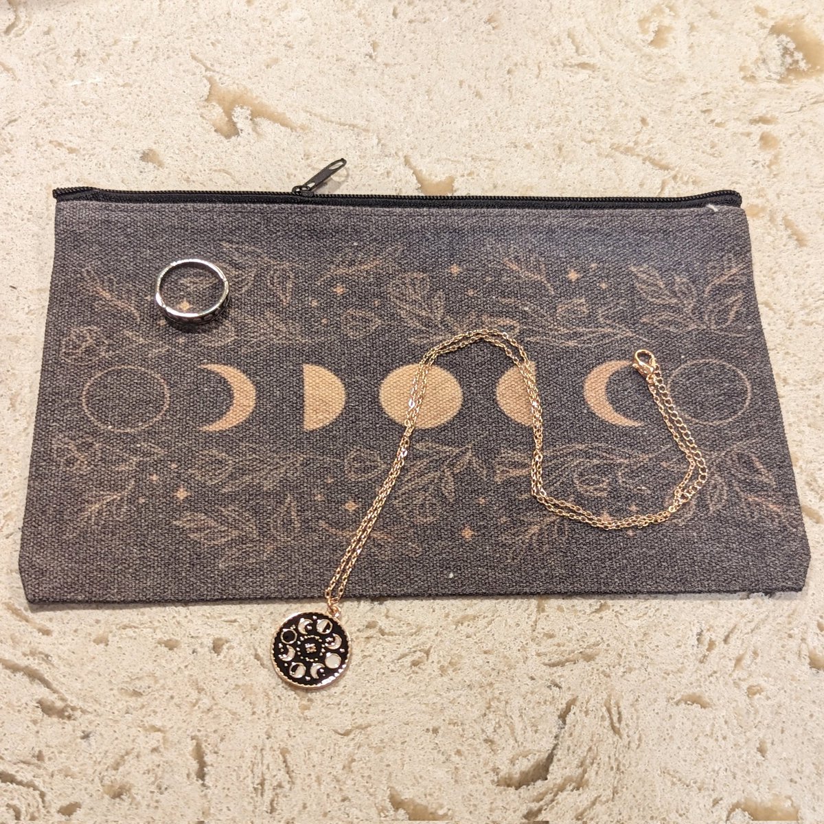 rompekoobeza's tweet photo. 🎉Jimin Birthday Week Giveaway "Track 2"🎉

Today we have some pretty moon phase items for the birthday boy: one zipper pouch, one ring and one necklace!

⚠️24 hour ga - closes 10/14 @ 2pm PST
🎁1 winner
🌏open ww
♥️like/rt to enter https://t.co/rQsqjwnWp9