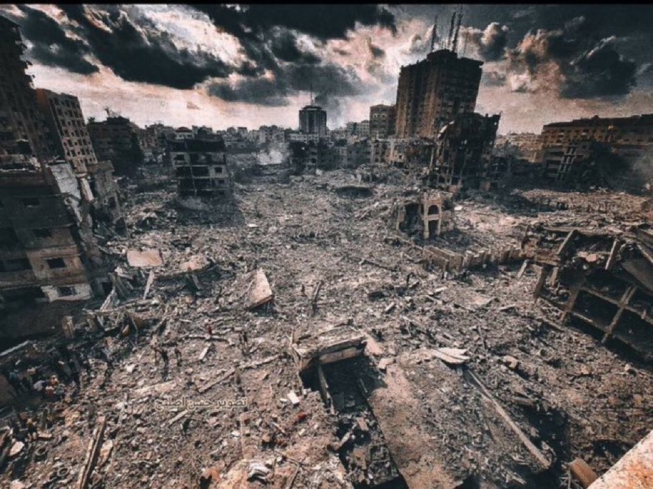 M0L8x's tweet photo. @HumansNoContext Gaza after Israeli strikes💔
Apology for ignoring the "no caption" rule https://t.co/RQdC7gRkMX