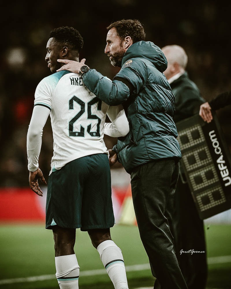 alexAFC__'s tweet photo. #Debut Welcome to the #ThreeLions @EddieNketiah9 

#ENGAUS🏴󠁧󠁢󠁥󠁮󠁧󠁿🇦🇺 #WembleyStadium #EditmyOwn #RetouchEdit https://t.co/P2gz5rEEdP