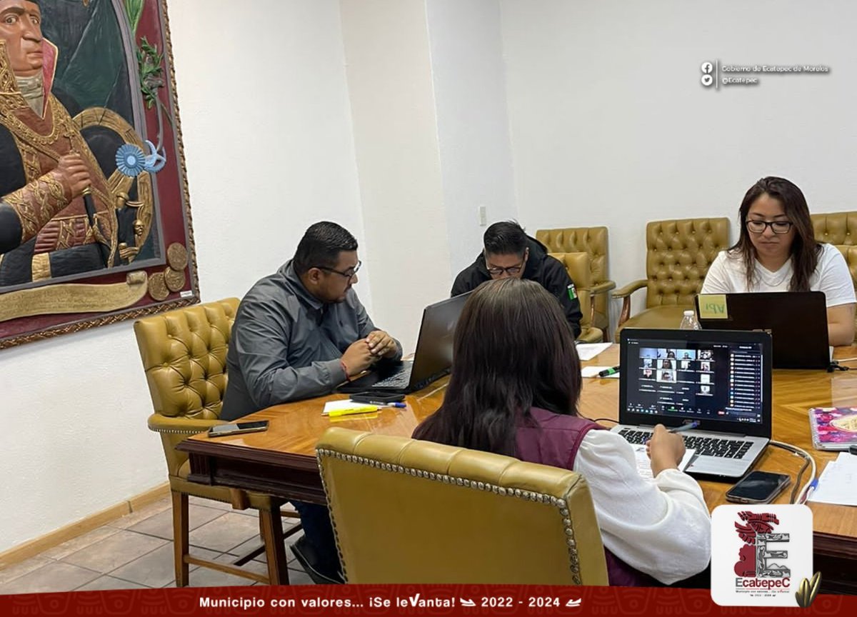 SAEcatepec2025's tweet photo. Desde muy temprano, el cuerpo edilicio de este H. Ayuntamiento celebró la 39°sesión extraordinaria de cabildo, esto para discutir y aprobar, decisiones para seguir trabajando por el  beneficio de #Ecatepec. https://t.co/x8WOBkQ3Bb