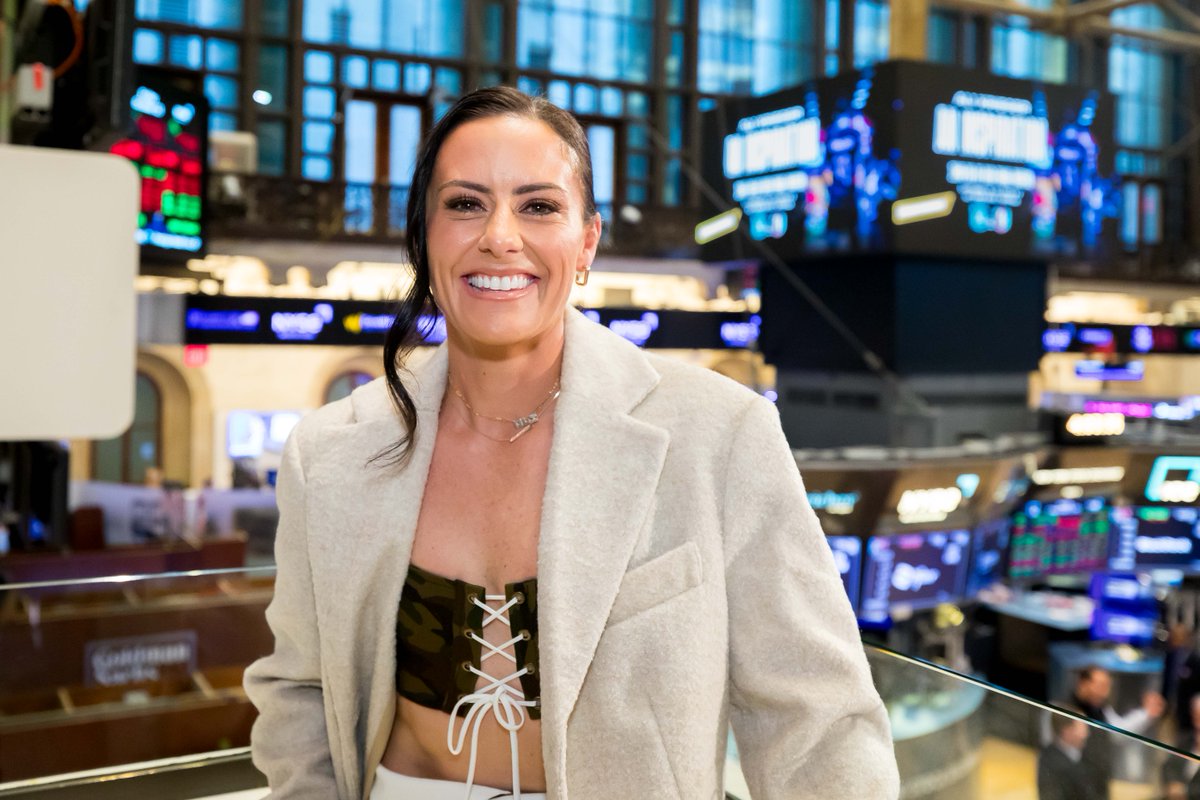 NYSE's tweet photo. Icons only. ⚽️ We're cheering on @alikrieger, Olympian, 2x World Cup Champion, and @GothamFC captain ahead of the final regular season game of her professional career #ThankYouKriegs
📍See you Oct. 15 at @RedBullArena https://t.co/UlZFxcv2CR