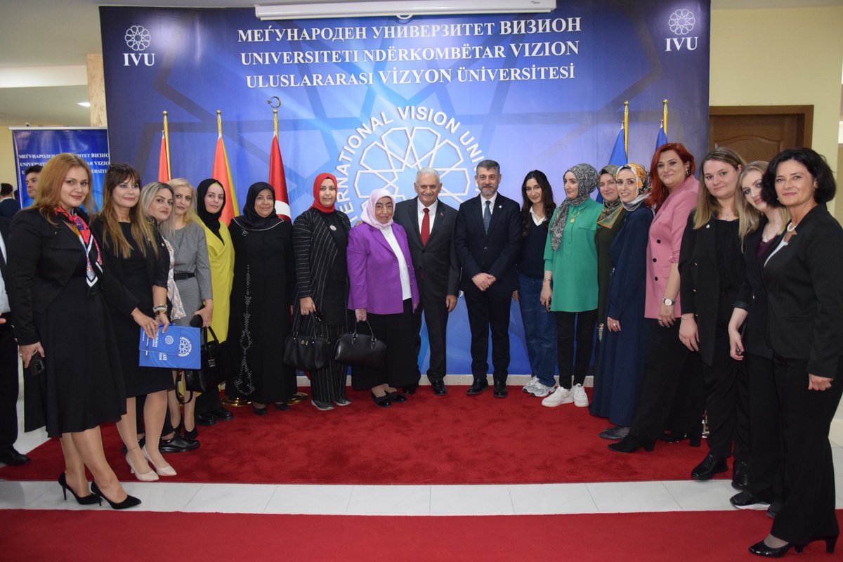 visionedumk's tweet photo. Toplantıdan sonra Üniversitenin bölümleri ziyaret edildi.

Sayın Binali YILDIRIM’a Üniversitemize karşı göstermiş olduğu sıcak yaklaşımdan ve  yapmış oldukları ziyaretlerinden ötürü teşekkür ediyoruz. https://t.co/Yxs5qIdfFS