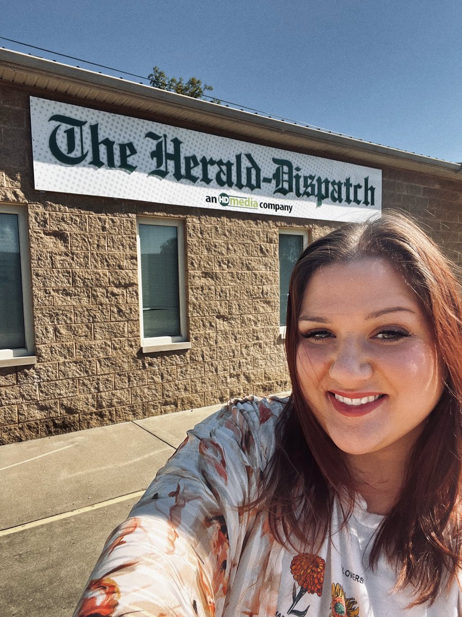 XenaMBunton's tweet photo. Today was my last day at The Herald-Dispatch. I have learned so much in the past two years while I worked with some great reporters and editors. 📰 https://t.co/LImXheg3Qa