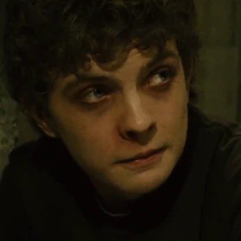 PRENT1SS's tweet image. they’re actually all alive and live in one of john’s abandoned buildings playing board games together